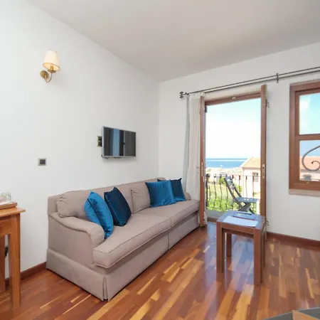 Cunda Labris 3*